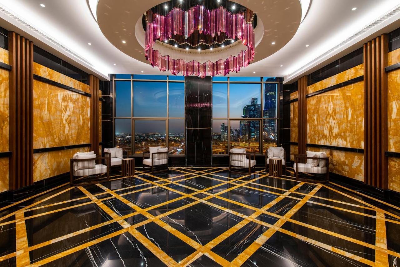 Movenpick Hotel And Residences 리야드 외부 사진 The lobby of the Ritz-Carlton, Dubai